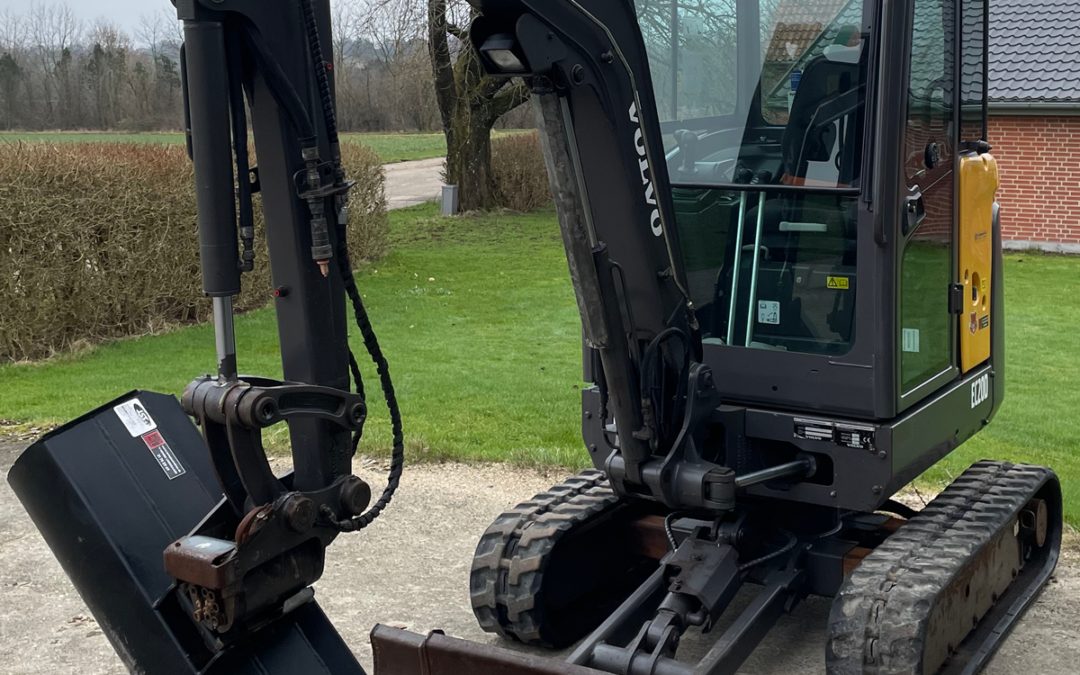 Leje af minigraver – Volvo EC20D