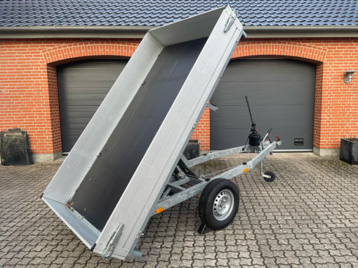 Tiptrailer Udlejning – Stort trailer kort ikke nødvendigt! Tiptrailer Udlejning – Stort trailer kort ikke nødvendigt!